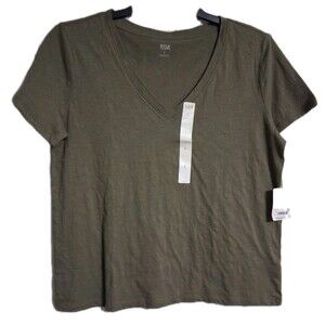 NWT Women's a.n.a Short Sleeve V-Neck Tee Size L Green
